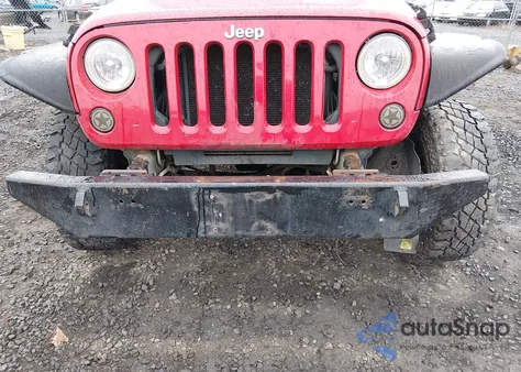 2010 Jeep Wrangler Unlimited Sport z USA, uszkodzony, nr VIN 1J4BA3H10AL173144